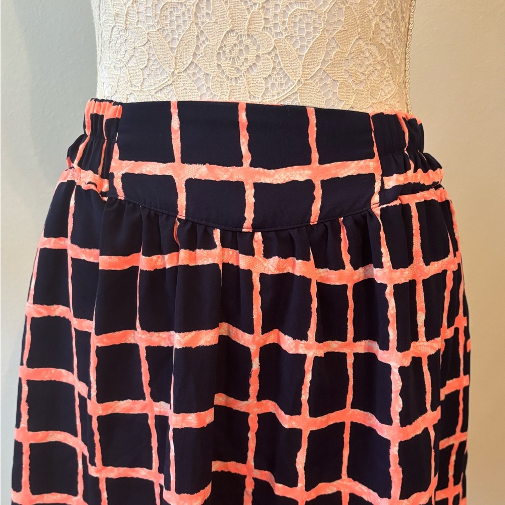 Mi a mi Francesca’s Navy and Coral Patterned Skirt - Picture 2 of 12